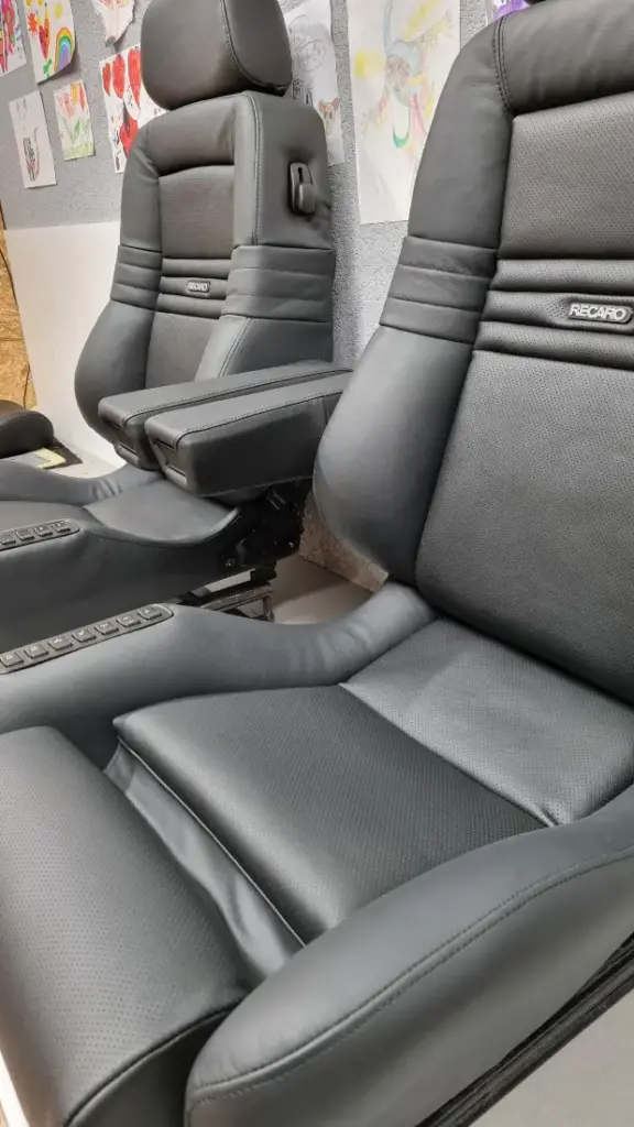 mercedes recaro sedyniu persiuvimas oda